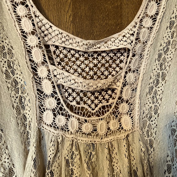 Lacey/ crotchet boho style top - Picture 4 of 4